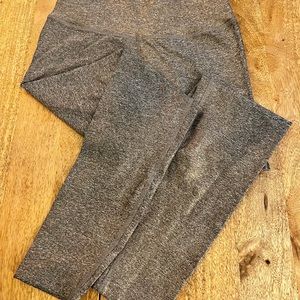 Beyond Yoga Size Small Dusted High Waisted Legging, Rose Gold Gunmetal